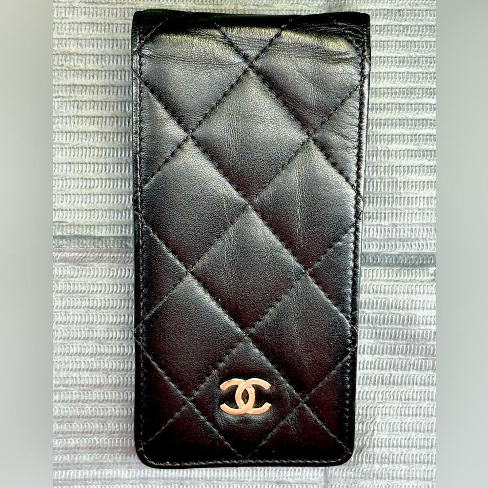 Chanel iPhone SE/5/5S Leather Flip Case